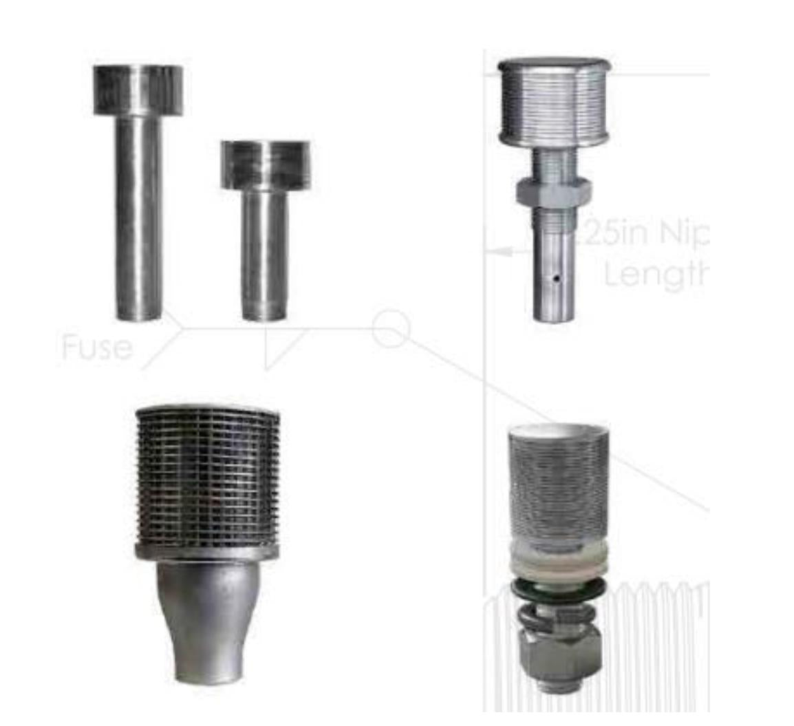 MEDIA RETENTION NOZZLES