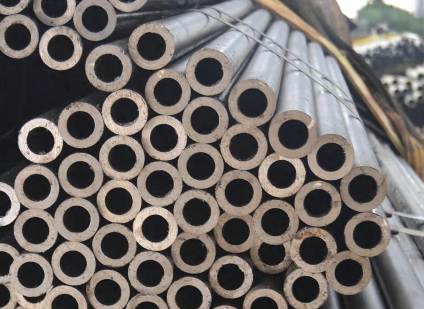 CARBON TUBE
